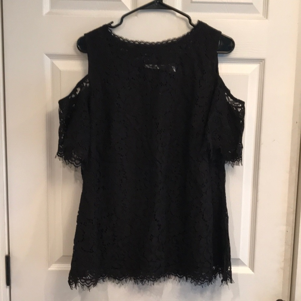 Isaac Mizrahi Live L pullover cold shoulder top